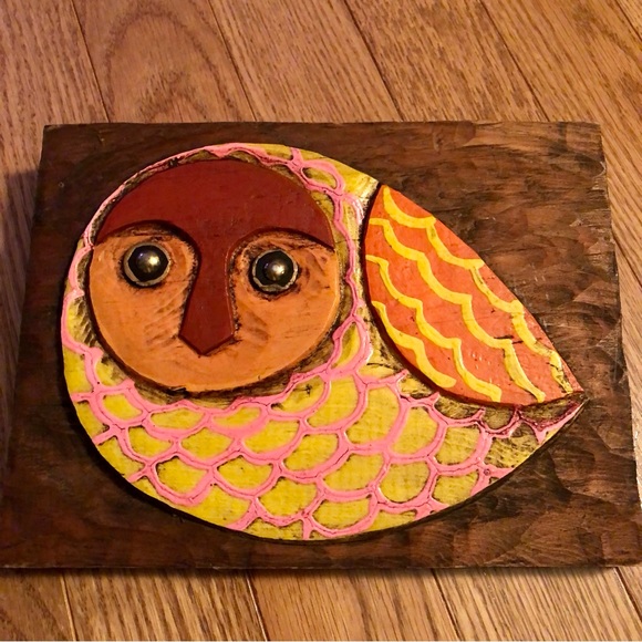 Hand carved wooden wall hangings - Picture 2 of 6